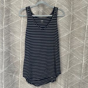 Black striped tank!